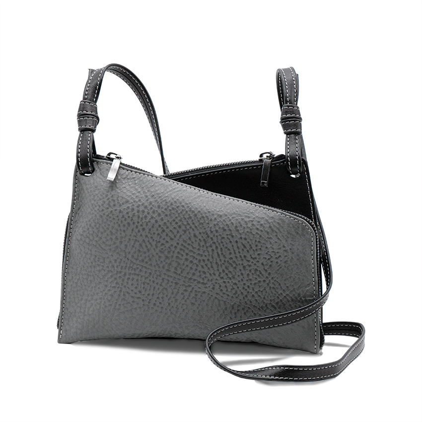 Pochette Mini-Elsa en cuir grainé gris bandoulière réglable