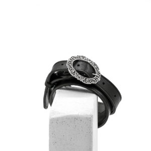 Ceinture Filigrane en cuir noir 2.5 cm de largeur, sa boucle est en zamak