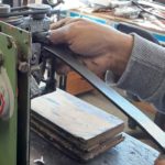 Pose de teint-tranche sur les ceintures.